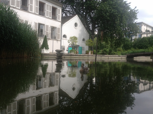 Alla scoperta del Bercy Village: passeggiando per il parco davanti