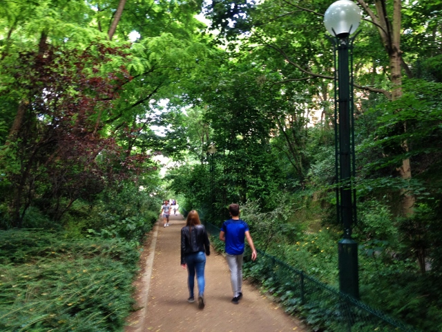 Percorso pedonale nel verde a Parigi: passeggiando della Coulée verte René-Dumont