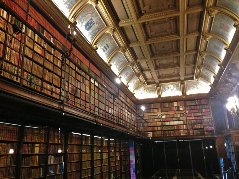Chantilly - la biblioteca del castello