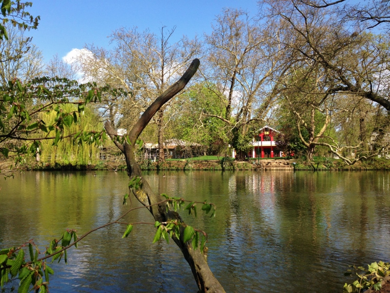 Passeggiata per il bois de Vincennes: vista sul lago de Minimes 