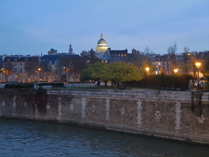 Itinerario Parigi multietnica - il Pantheon dal Pont Saint Louis