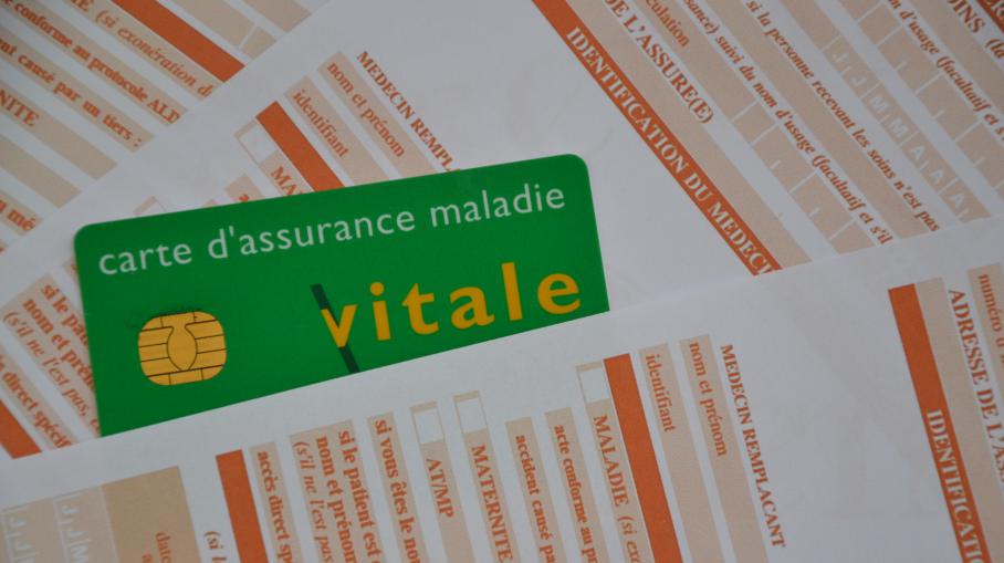 Differenze tra Italia e Francia: la carte vitale tra i documenti da compilare