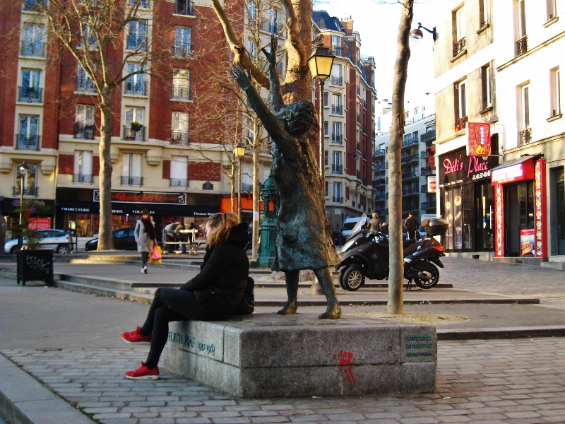 Parigi da scoprire - la statua di Edith Piaf