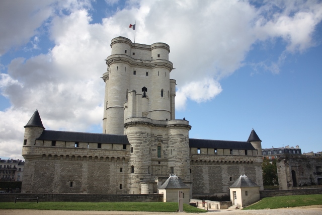 A Vincennes storia e verde all’ombra del torrione medioevale più alto d’Europa