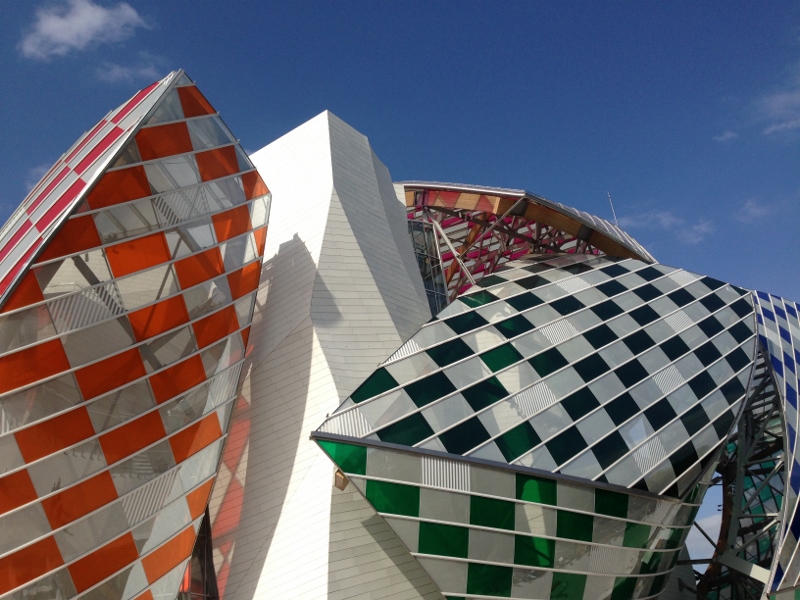 Fondation Louis Vuitton: un vascello a vele spiegate nel bois de Boulogne