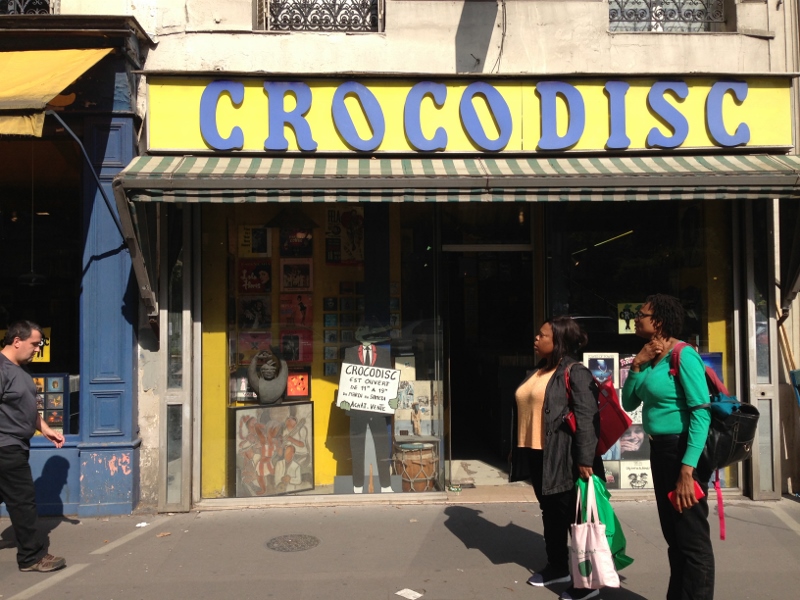 musica a basso costo a Parigi: CD, DVD, vinili e libri – nuovi e usati